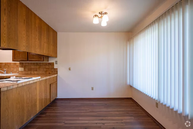 Valley View Townhomes photo 5