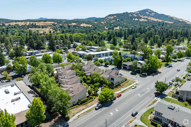 Valley View Townhomes photo 2