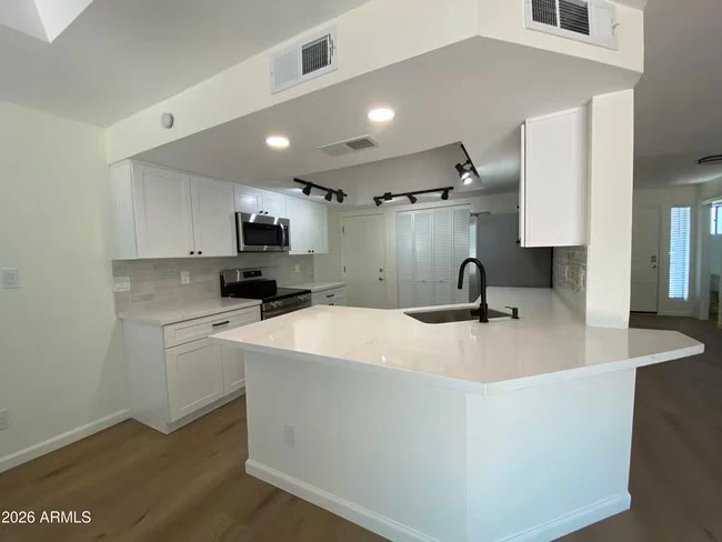 6746 W Ruth Ave Peoria, AZ 85345 photo 5