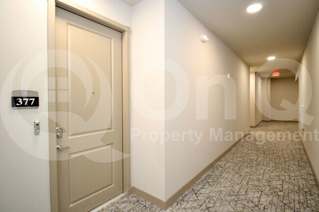 2511 W Queen Creek Rd Chandler, AZ 85248 photo 2