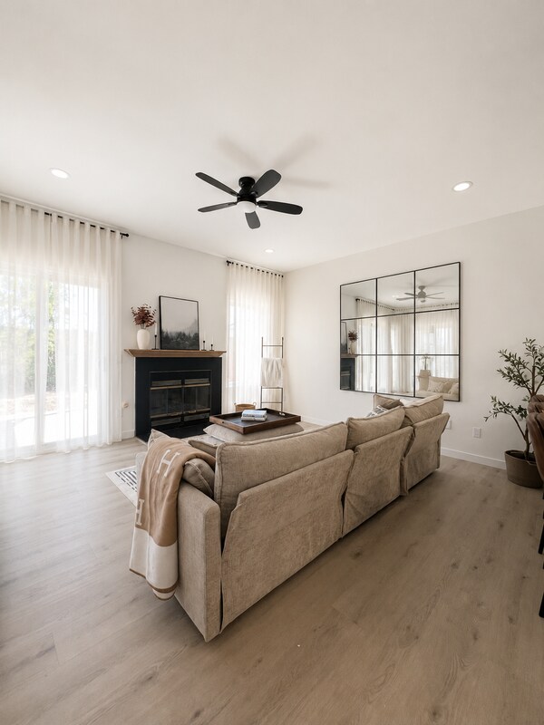 7958 Tinaja Ln San Diego, CA 92139 photo 2