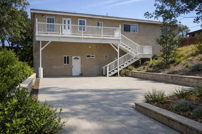 5115 Reservoir Dr San Diego, CA 92115