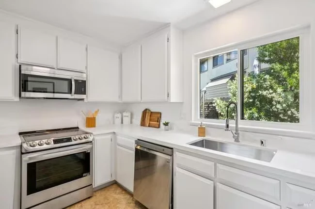 20 Corte Real Greenbrae, CA 94904 photo 4