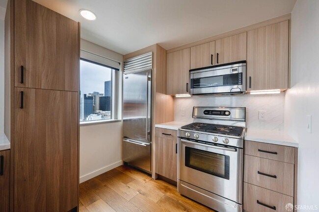 1BR/1BA Apartment on 1st St Unit · San Francisco photo 4