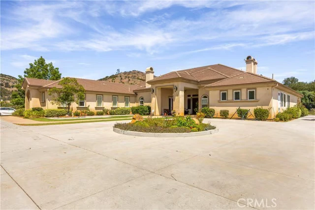 28270 Vía Santa Rosa Temecula, CA 92590 photo 2