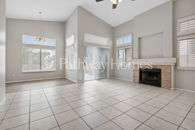 15071 N 90th Dr Peoria, AZ 85381 photo 4