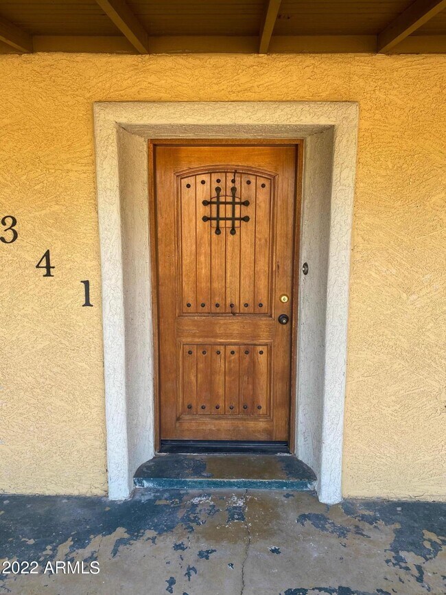 4341 E Vernon Ave Phoenix, AZ 85008 photo 4