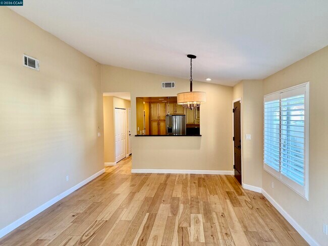 5301 Concerto Cir photo 4
