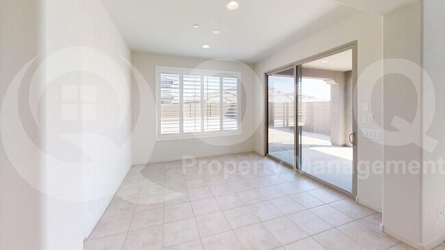 13810 W Calle De Baca Peoria, AZ 85383 photo 4