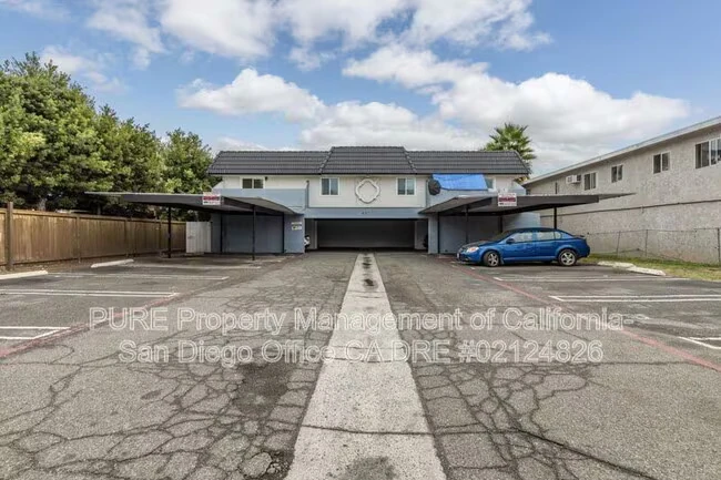 331 E Washington Ave Escondido, CA 92025