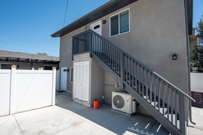 4826 33rd St San Diego, CA 92116 photo 2