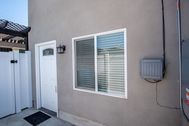 4826 33rd St San Diego, CA 92116 photo 3