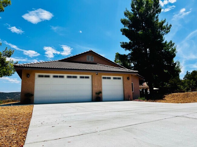23627 Calistoga Pl Ramona, CA 92065 photo 2