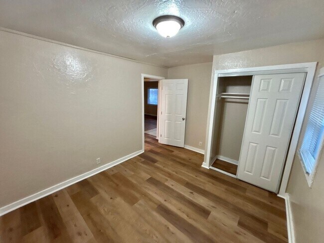 1537 Truman St Richmond, CA 94801 photo 3