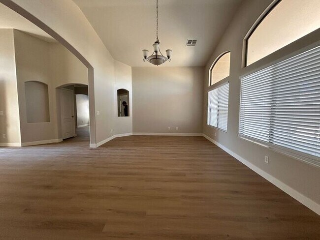 434 E Chicory Pl San Tan Valley, AZ 85143 photo 4