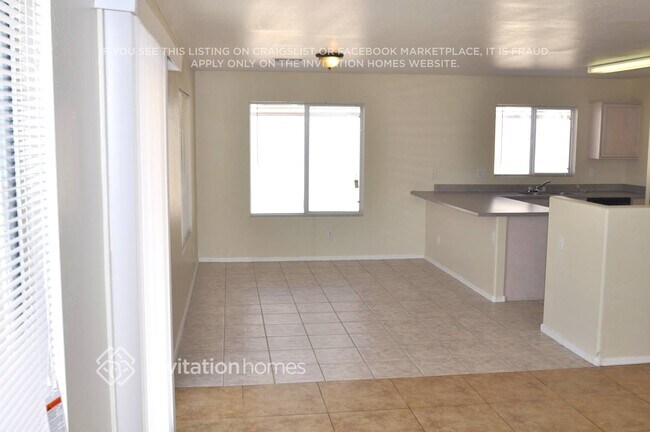 11967 W Holly St Avondale, AZ 85392 photo 2