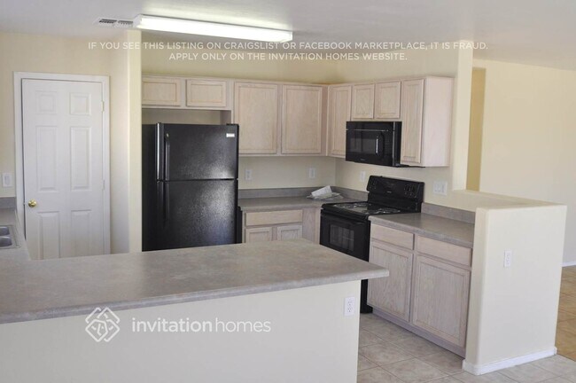 11967 W Holly St Avondale, AZ 85392 photo 3
