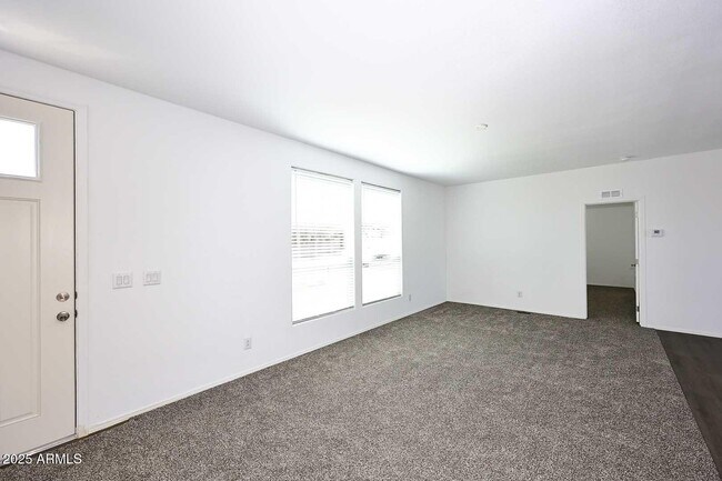 13004 N 19th Pl Phoenix, AZ 85022 photo 5
