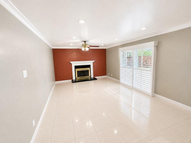 4543 Sloat Rd Fremont, CA 94538 photo 3