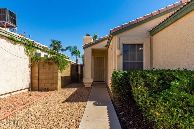 4623 E Libby St Phoenix, AZ 85032 photo 2
