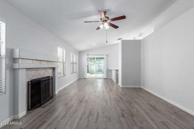 4623 E Libby St Phoenix, AZ 85032 photo 3