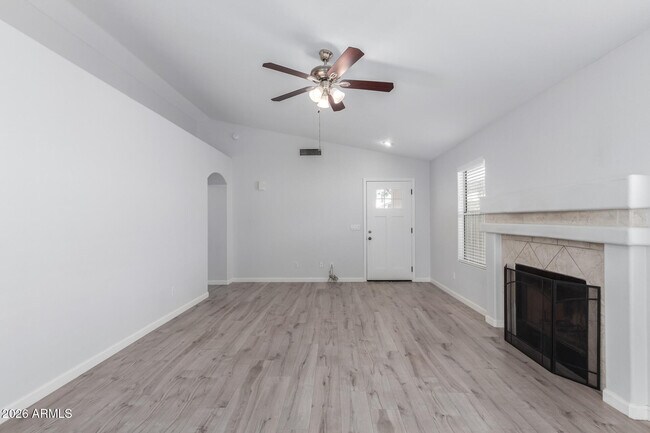 4623 E Libby St Phoenix, AZ 85032 photo 5