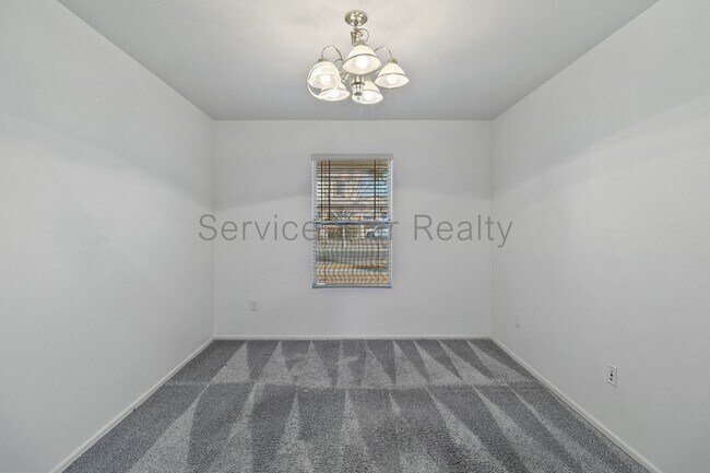 7430 S 40th Ln Phoenix, AZ 85041 photo 5
