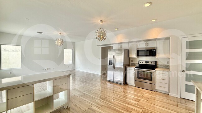 1325 N Palmsprings Dr Gilbert, AZ 85234 photo 4