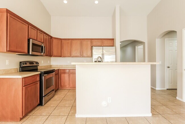 2431 W Gaby Rd Phoenix, AZ 85041 photo 5