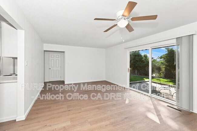 2829 Fortuna Ct Antioch, CA 94509 photo 2