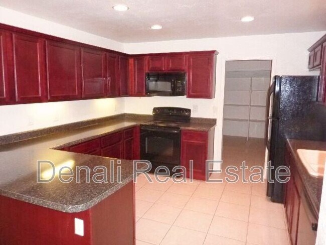 1509 E Granada Cir Mesa, AZ 85203 photo 2