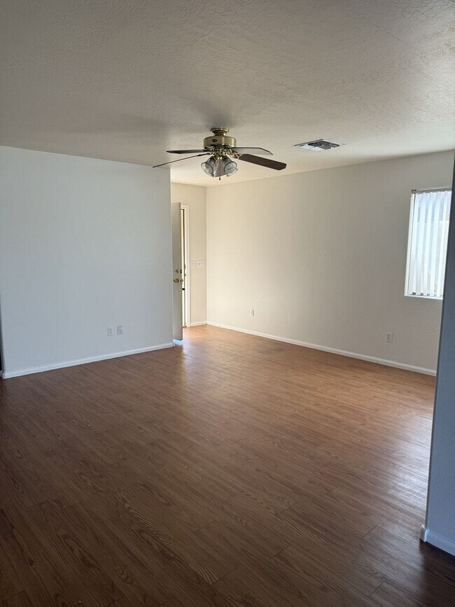21230 Duncan Dr Maricopa, AZ 85138 photo 2