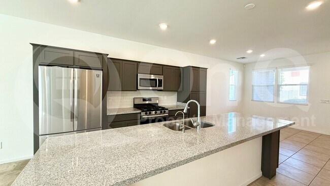 1927 W 21st Ave Apache Junction, AZ 85120 photo 3