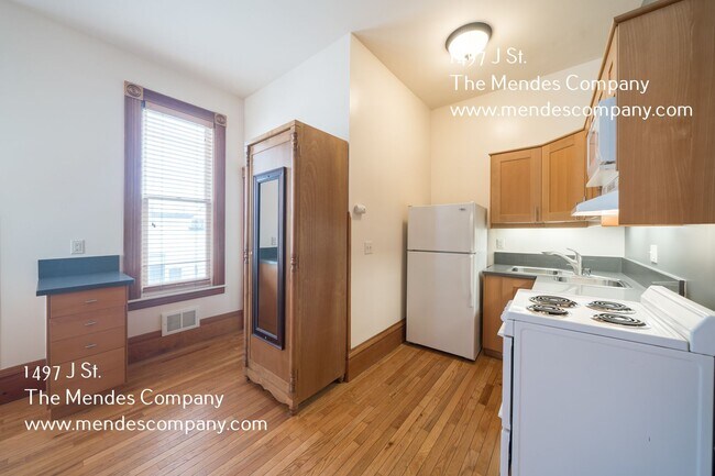 1497 J St San Diego, CA 92101 photo 4