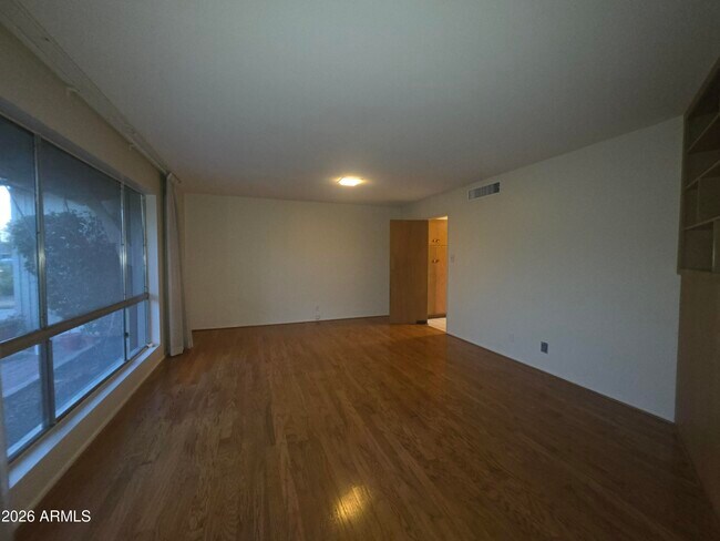 342 W Diana Ave Phoenix, AZ 85021 photo 5