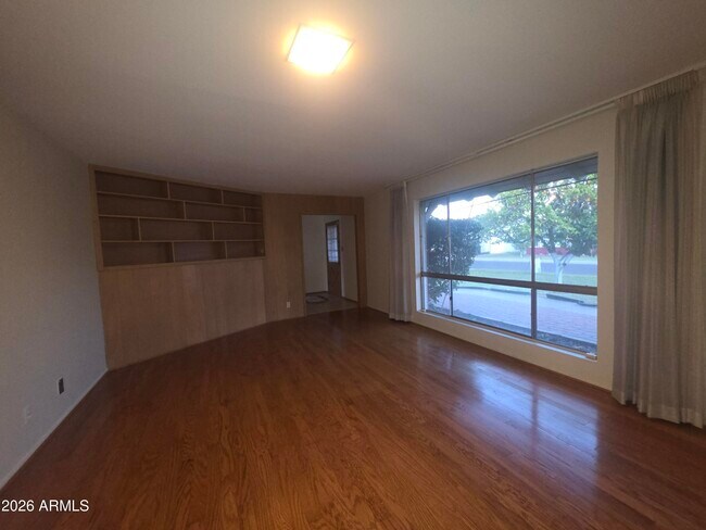 342 W Diana Ave Phoenix, AZ 85021 photo 4