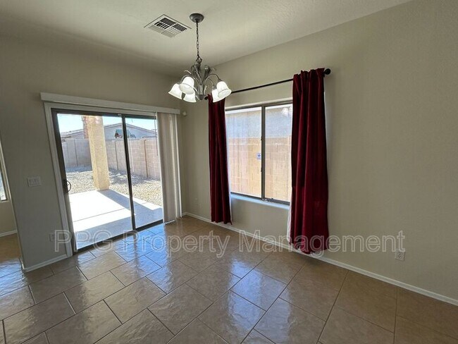 13735 W Caribbean Ln Surprise, AZ 85379 photo 5