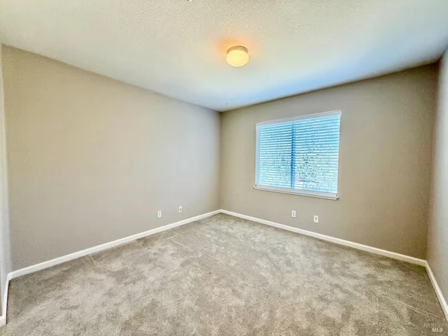 5 Blackberry Dr Napa, CA 94558 photo 5