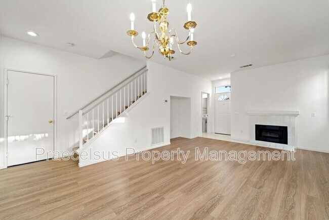 8265 Gold Coast Dr San Diego, CA 92126 photo 4