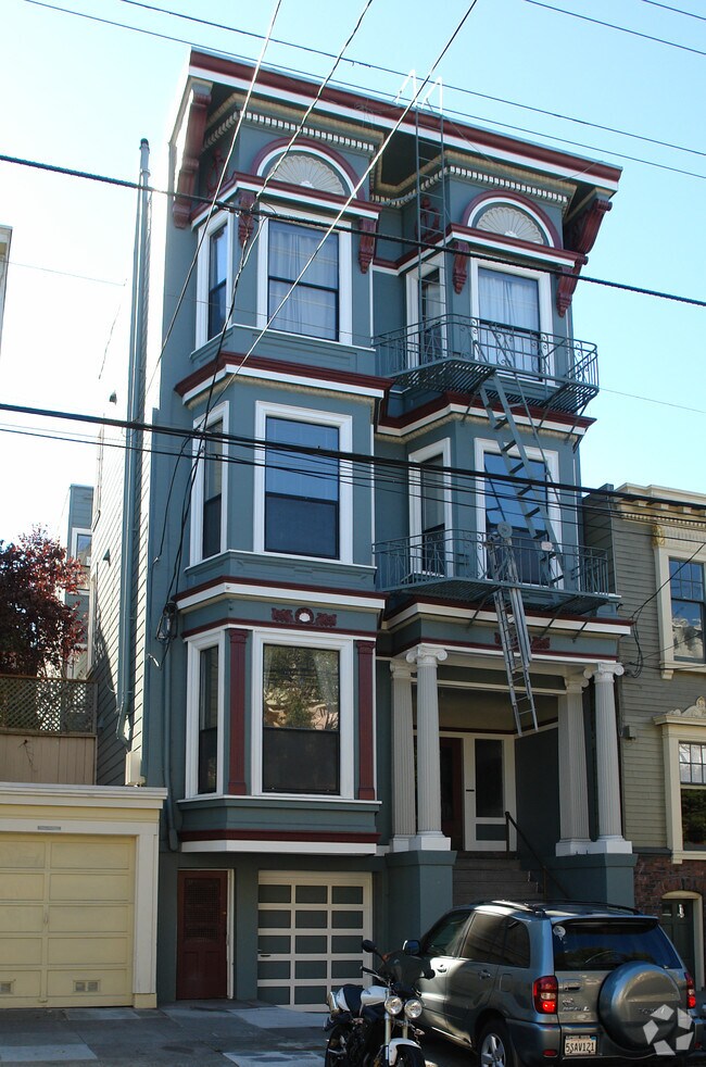 1BR/1BA Apartment on Page St Apt A · San Francisco photo 2