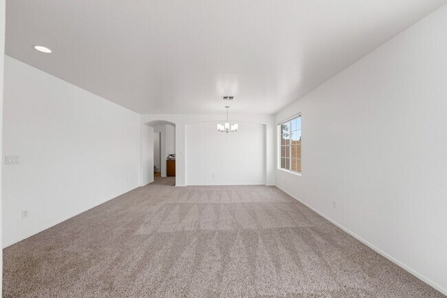 7552 W Nicolet Ave Glendale, AZ 85303 photo 5