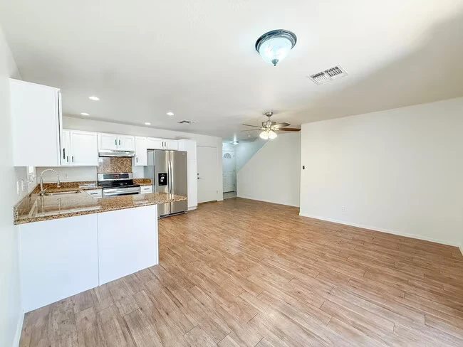 15626 N 29th Way Phoenix, AZ 85032 photo 3