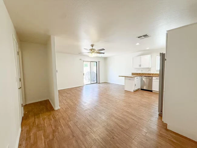 15626 N 29th Way Phoenix, AZ 85032 photo 2