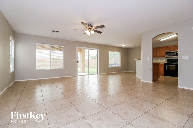 22395 W Solano Dr Buckeye, AZ 85326 photo 4