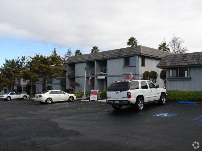 27707 Mountain Meadow Rd Escondido, CA 92026 photo 2