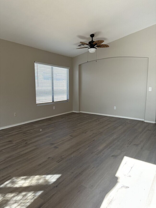 3832 E Wyatt Way Gilbert, AZ 85297 photo 2