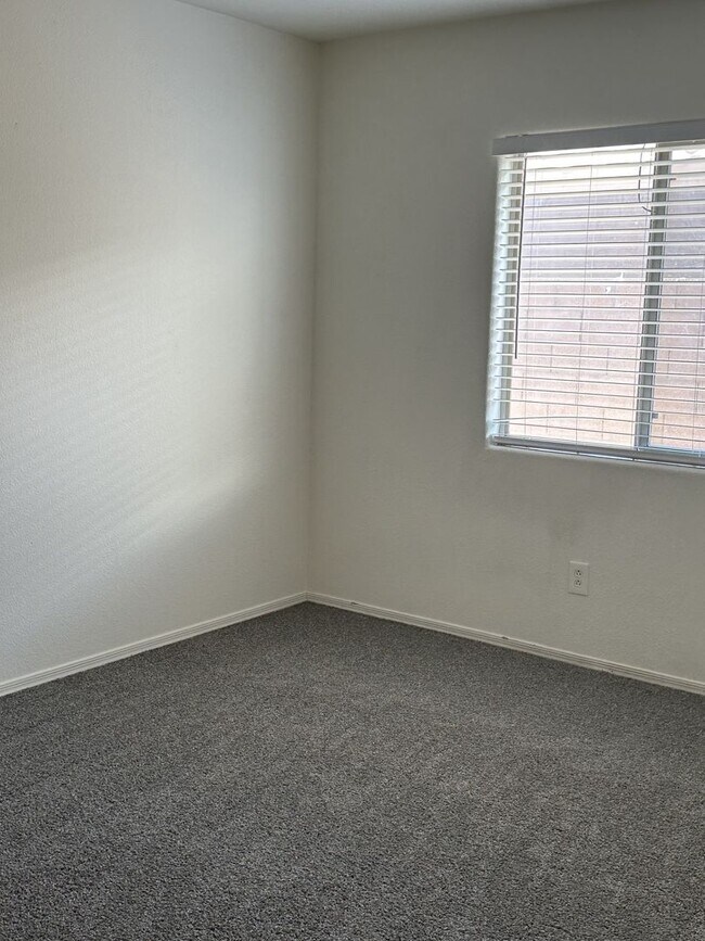 3832 E Wyatt Way Gilbert, AZ 85297 photo 3