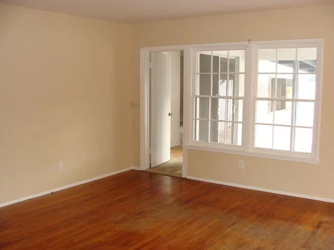8336 Dallas St La Mesa, CA 91942 photo 2