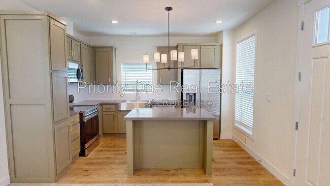 13151 Cayote Ave San Diego, CA 92129 photo 2
