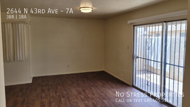 2644 N 43rd Ave Phoenix, AZ 85009 photo 2